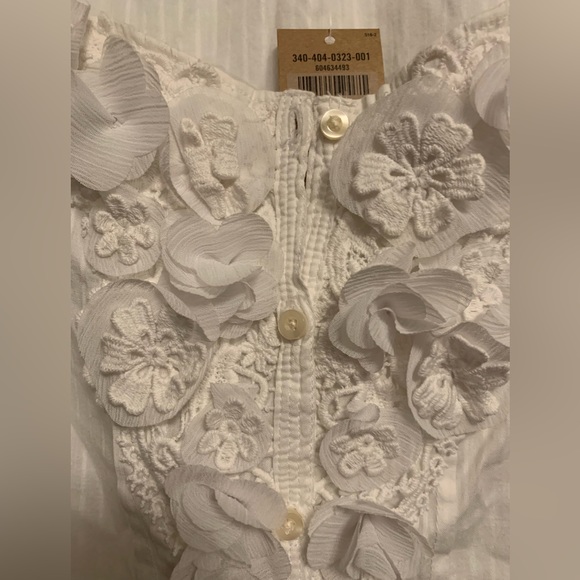 Hollister ladies  short sleeve blouse - Size Small - Picture 3 of 5